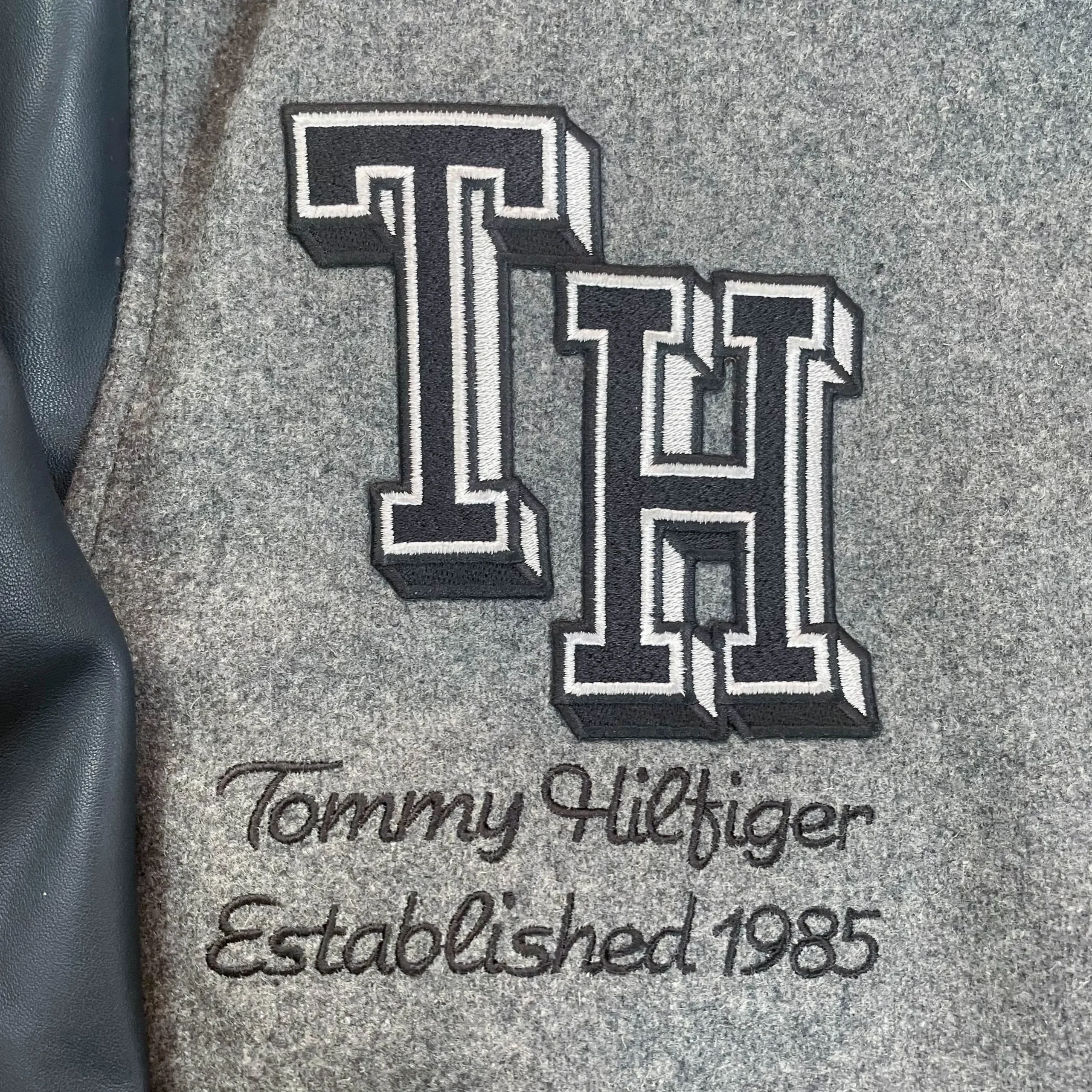 New England Patriots Heather Gunner Gray/Black Wool & Leather Varsity Jacket - Image 4